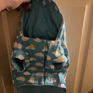 Canada Pooch Wet Reveal Torrential Tracker Rain Coat TURNS PURPLE WHEN WET!!!!!